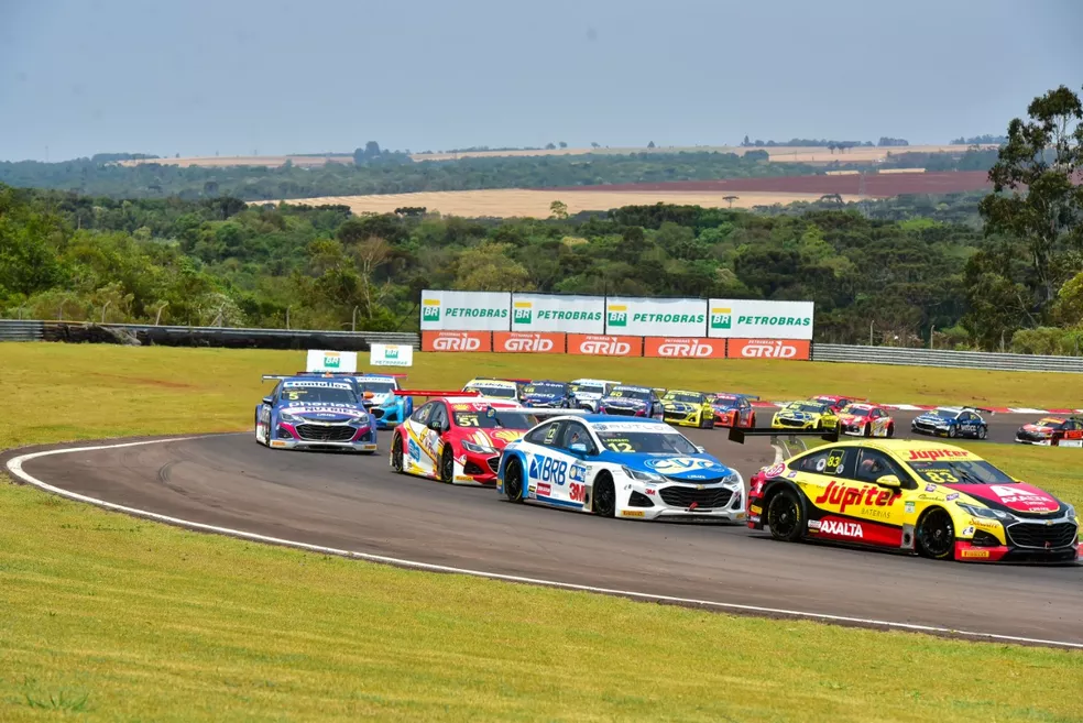 Mais perto da velocidade: Mogi Guaçu terá evento aberto com carros e  pilotos da Stock Car